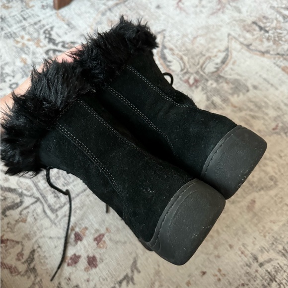 L.L. Bean Black Suede Snow Boots - Picture 3 of 8